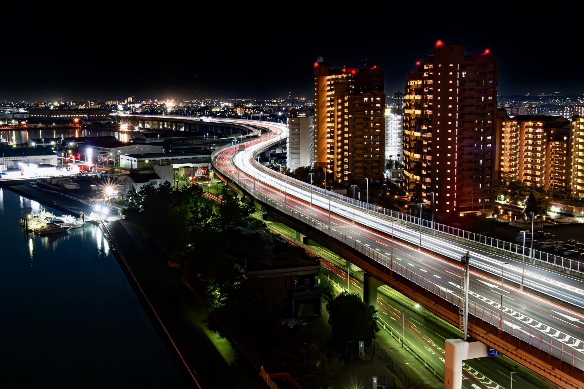 光り輝くみなとまち