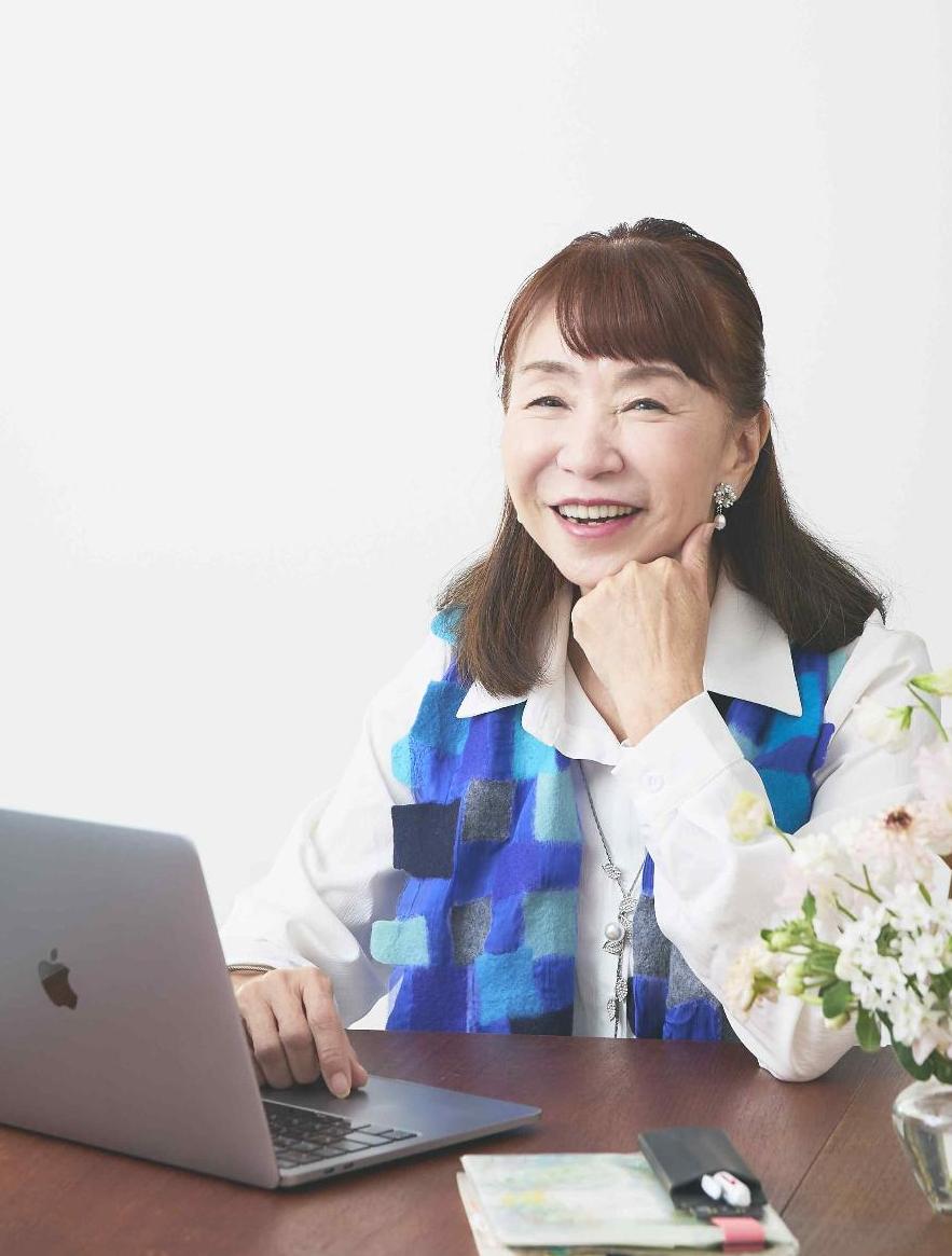 玉岡かおる先生