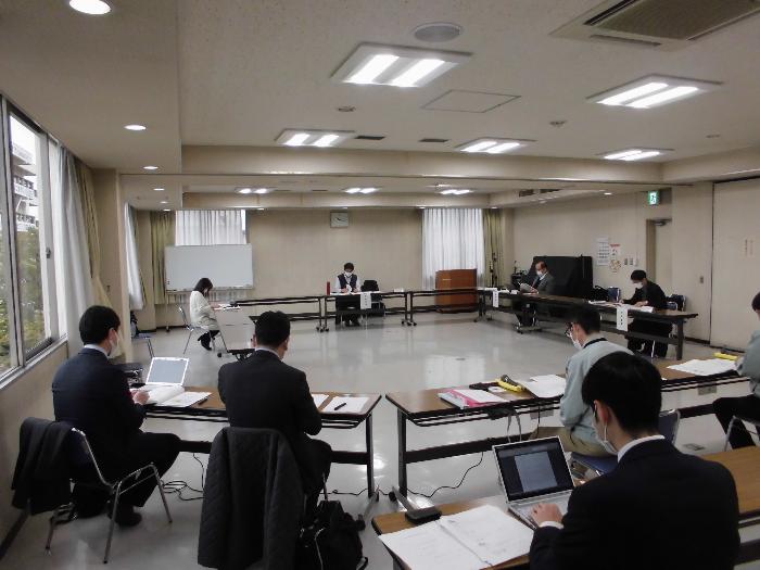 環境保全審議会の様子