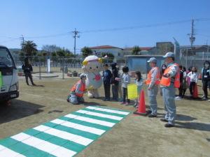 横断歩道の正しく安全な渡り方