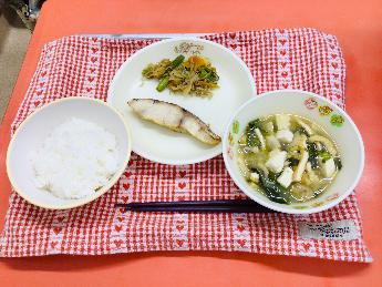 5月9日の小学校の『ときめき給食』