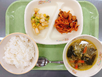 11月13日中学校の『ときめき給食』