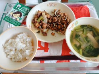 2月26日小学校の『ときめき給食』