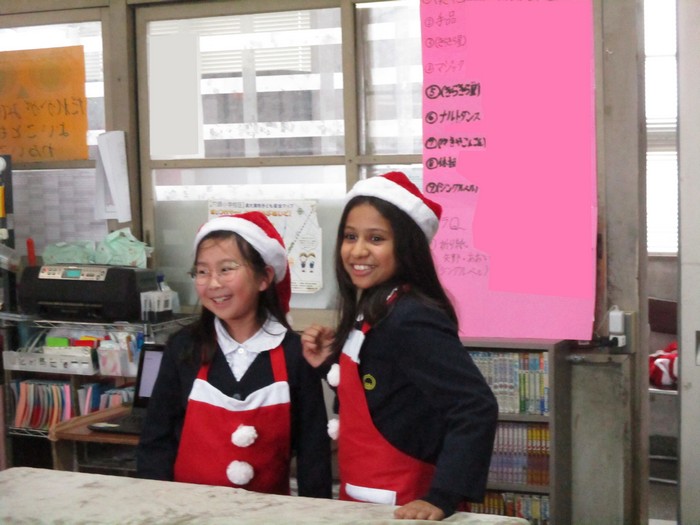 進行をする子どもたち