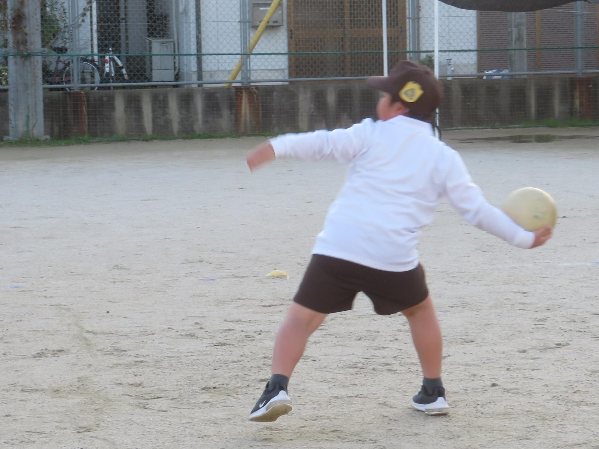 ドッジボールです