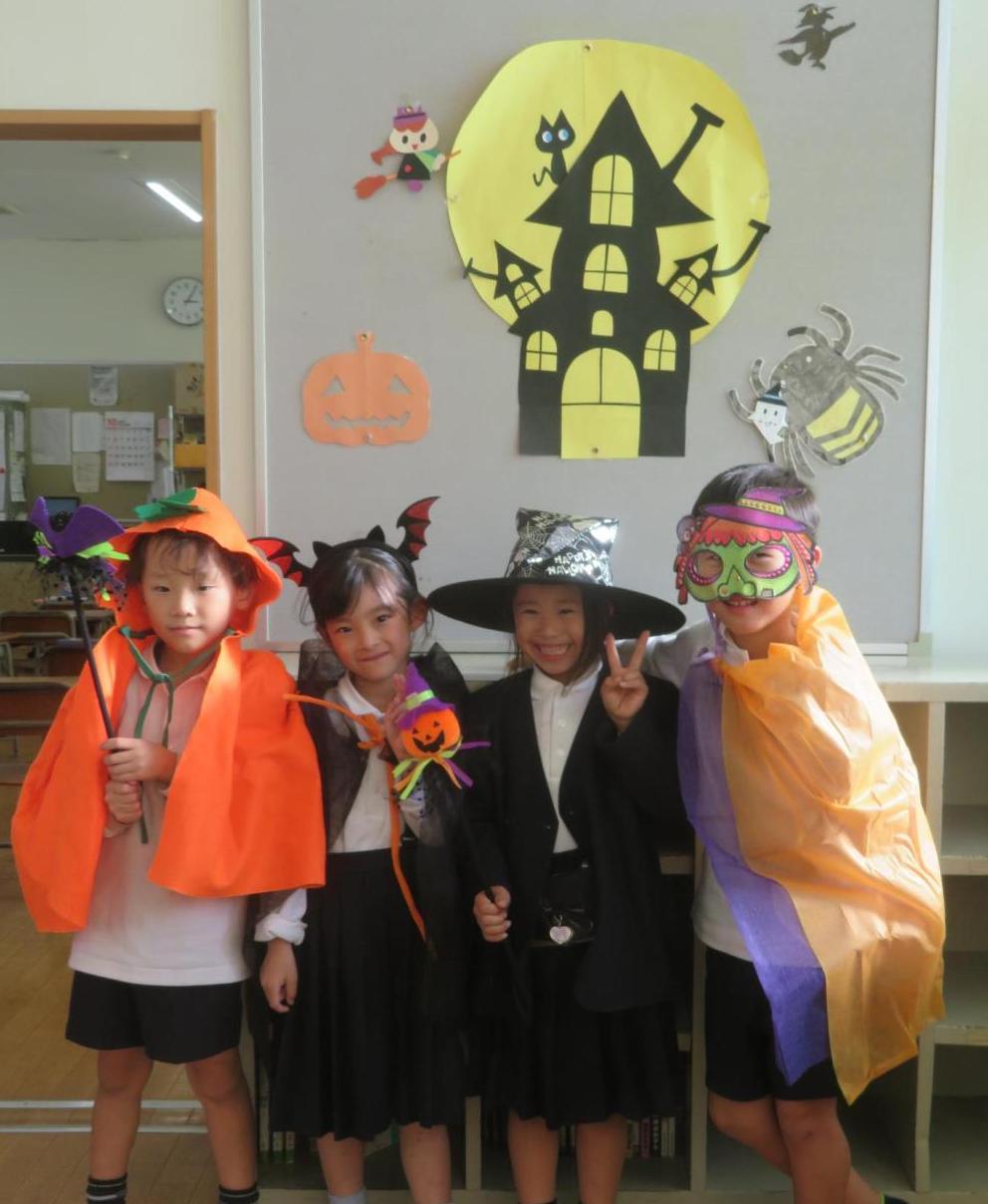 4人で仲よく記念撮影