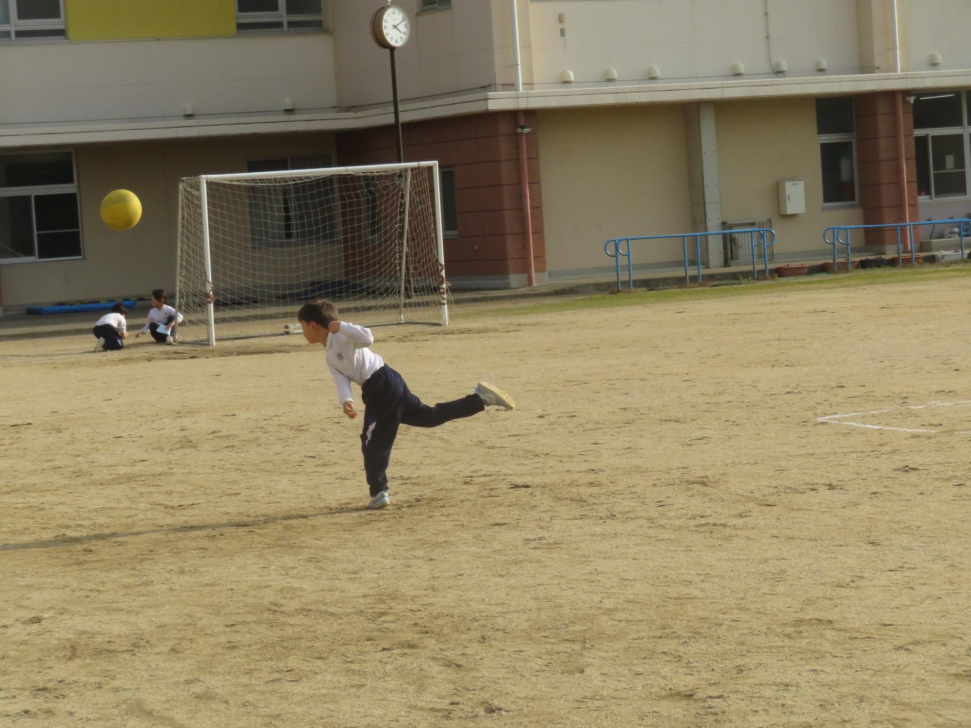 ドッジボールをしました