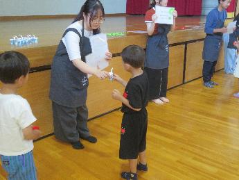 余ったお金でジュースを買いました