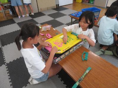 ホッケーで遊びました