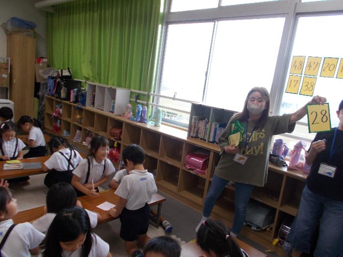 ビンゴゲームのあたり番号の発表