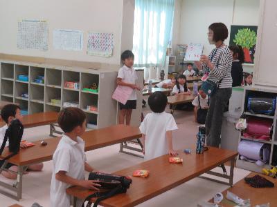 避難訓練であることを視覚にうったえました。