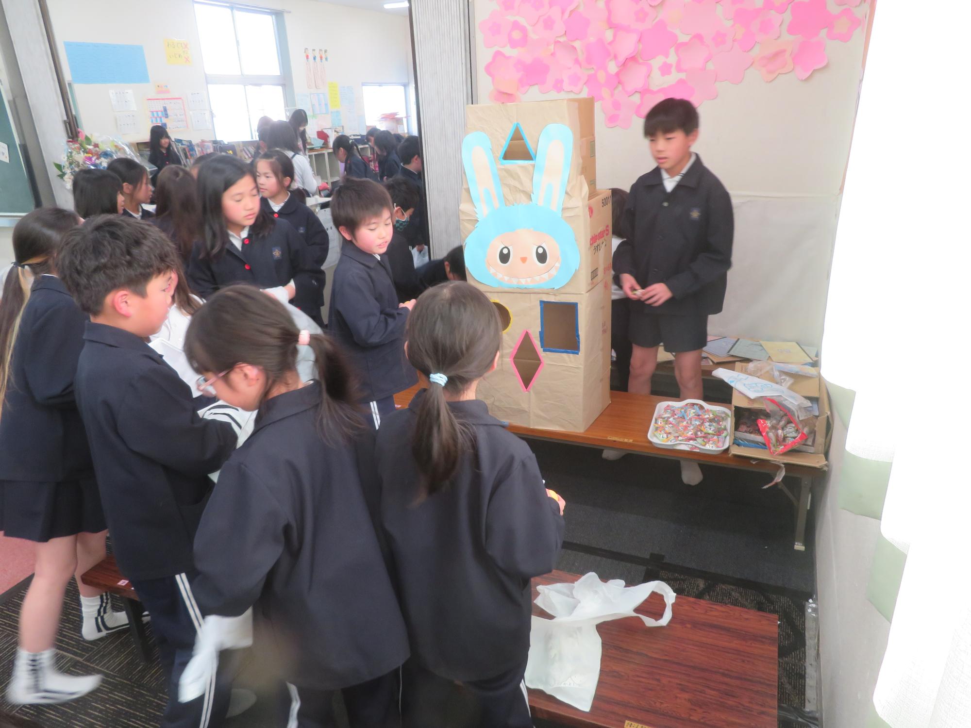 ボール入れをしました