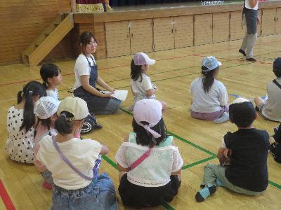 何を買うかみんなで相談しました。