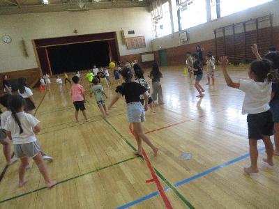 みんなでいっしょにすると楽しいね