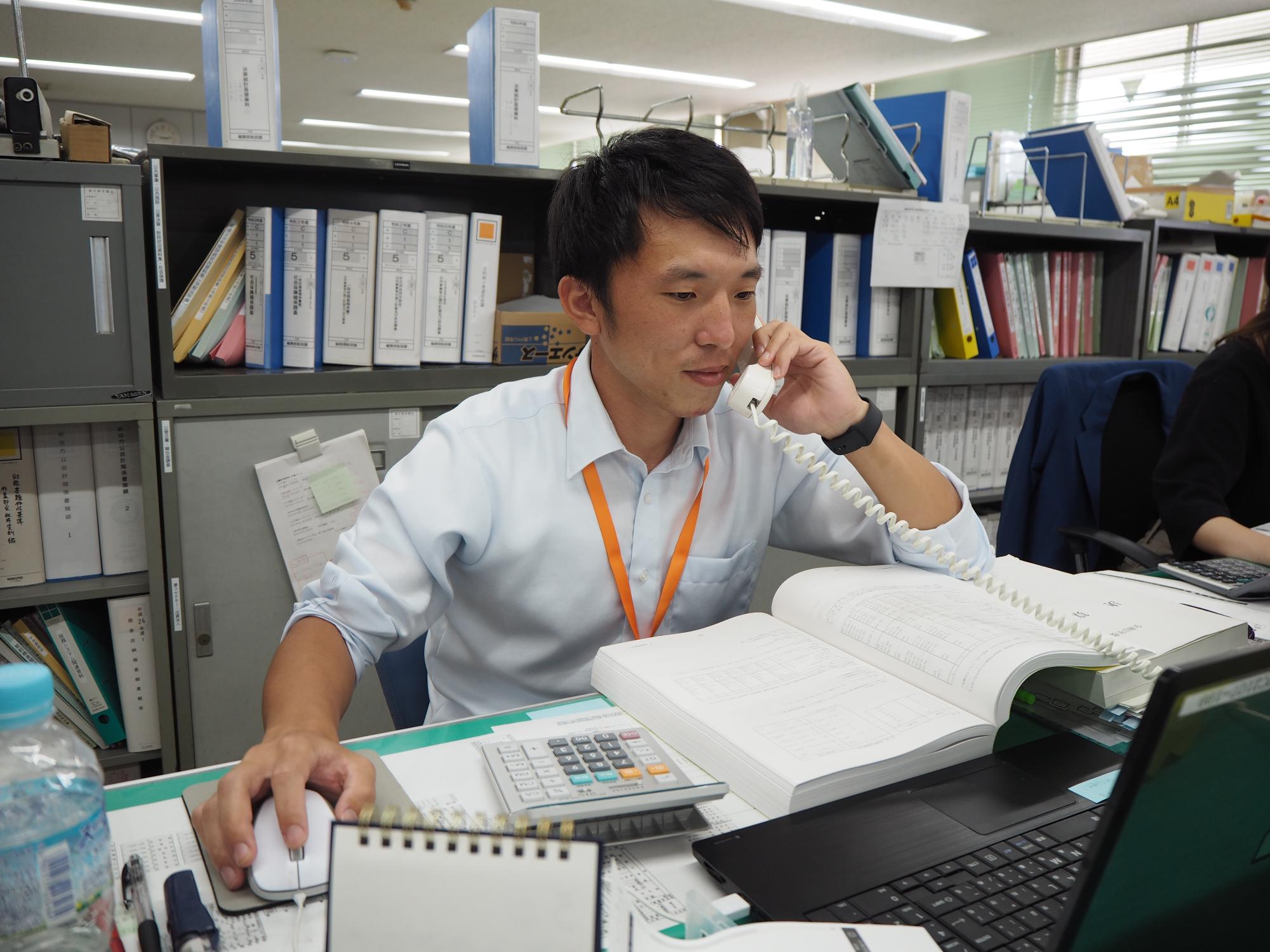 令和4年度 先輩職員写真4